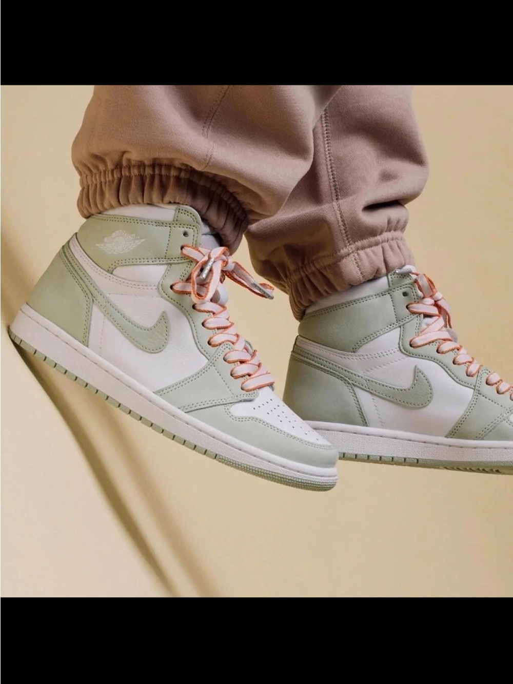 DeadStock Air Jordan 1 Retro High OG "Seafoam" - 10.5W or 9M